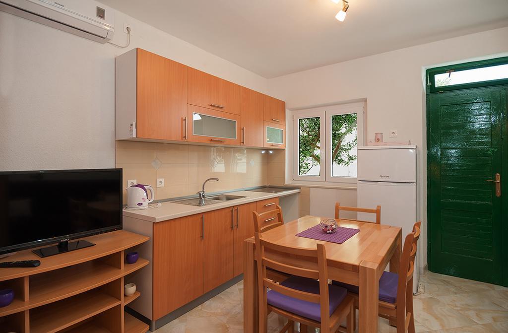 Apartments Krvavica Exterior photo